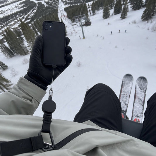 Leashly Retractable Phone Tether